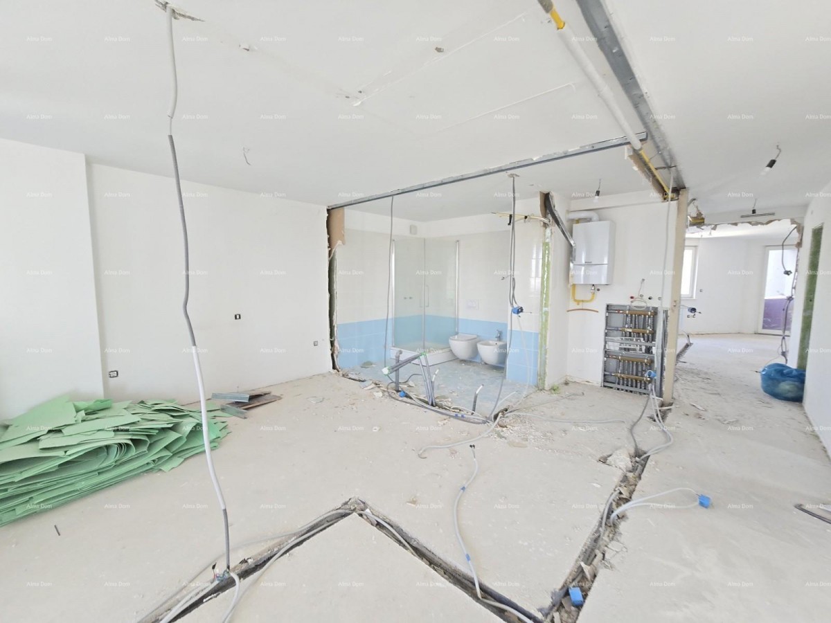 PULA – stan u centru s dvije garaže i velikom terasom 4