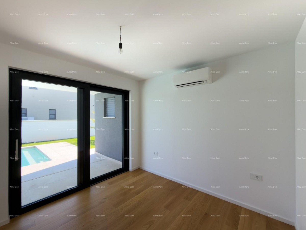 Современная вилла в 100 метрах от моря! 17