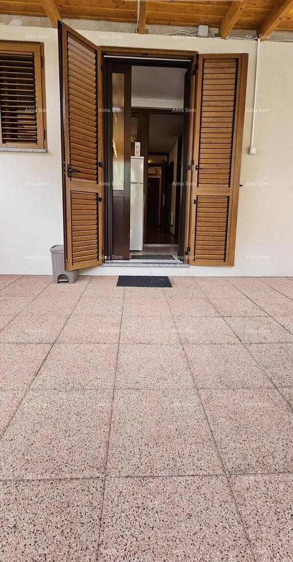 Novigrad, stan površine 52 m² 6