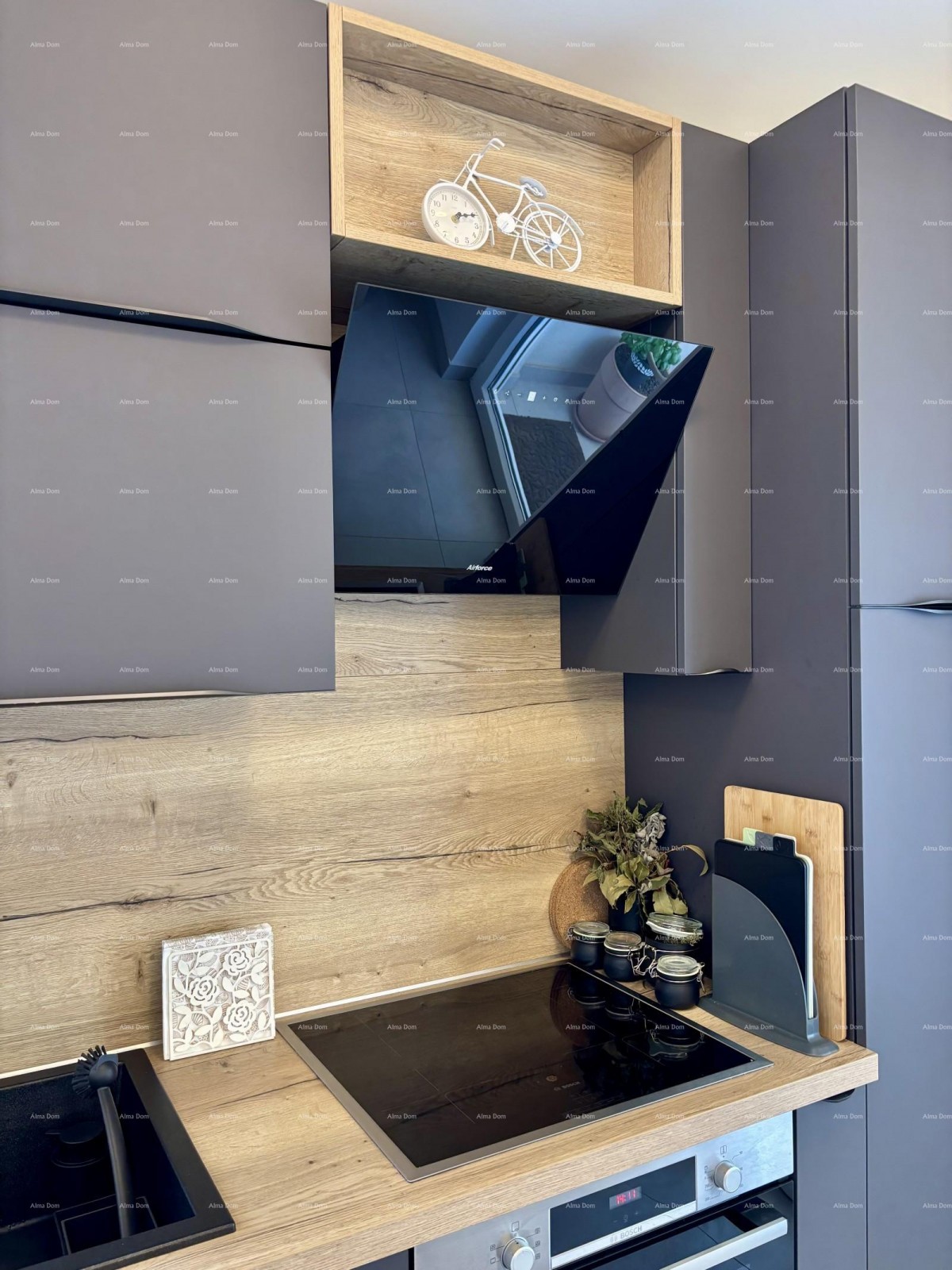 PEROJ – Moderni stan s pogledom na more — samo 800 m do plaže 7