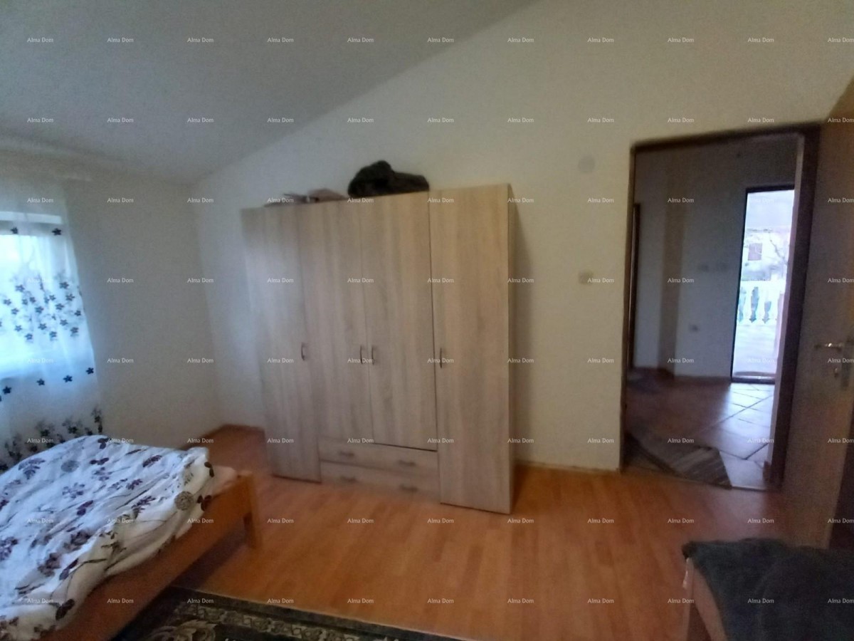 Sale of a house with two separate living units, Šišan! 13