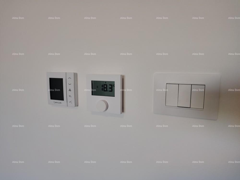 Eccellente appartamento trilocale con giardino e piscina, arredato 9