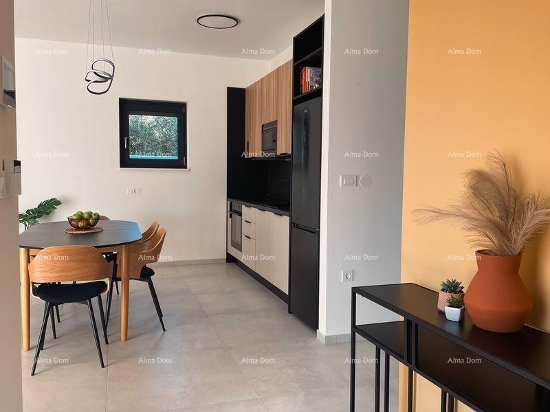 A newly built, modern two-story house with a swimming pool near the sea, Pomer! 9