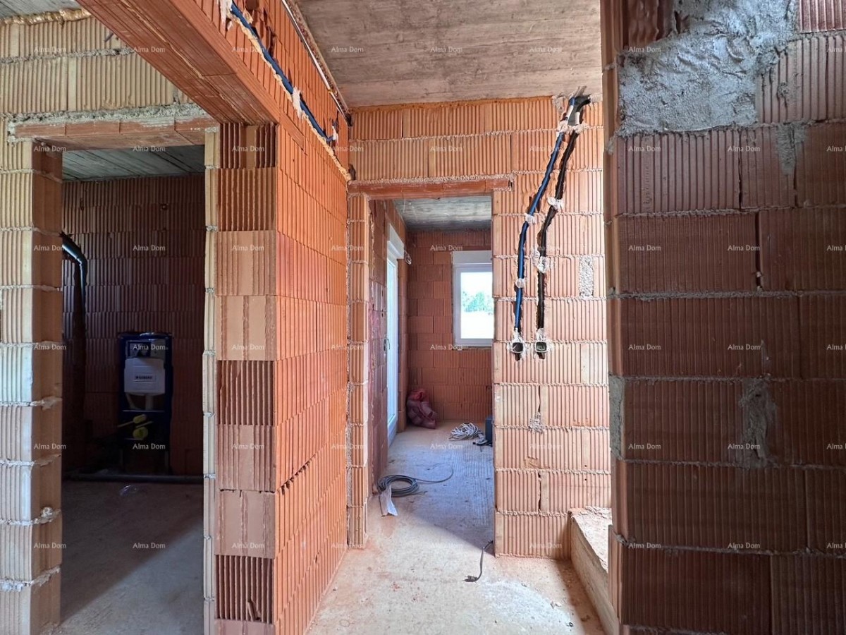 Umag- For sale: semi-detached house in rough construction phase. 16