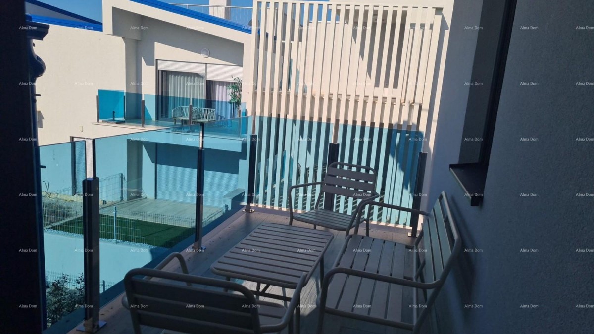 Moderan apartman u bloku E s parkirnim mjestom i spremištem, u blizini Umaga! 8