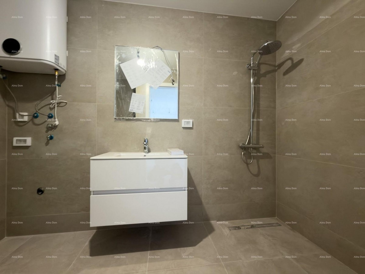 DVOETAŽNI APARTMA V CENTRU POREČA 20