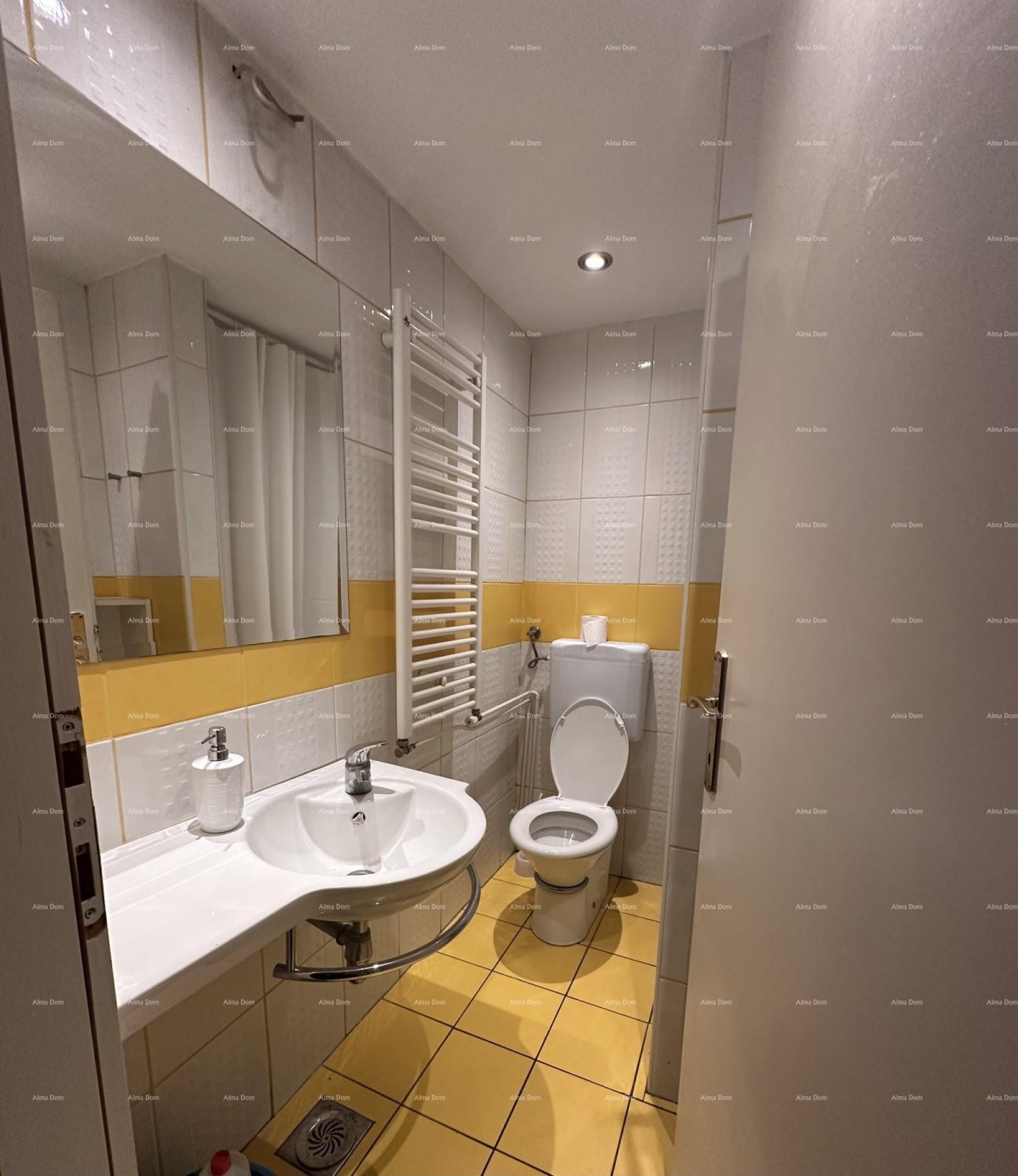 Pula – stan s 3 apartmanske jedinice! Centar. Zadarska ulica. 11