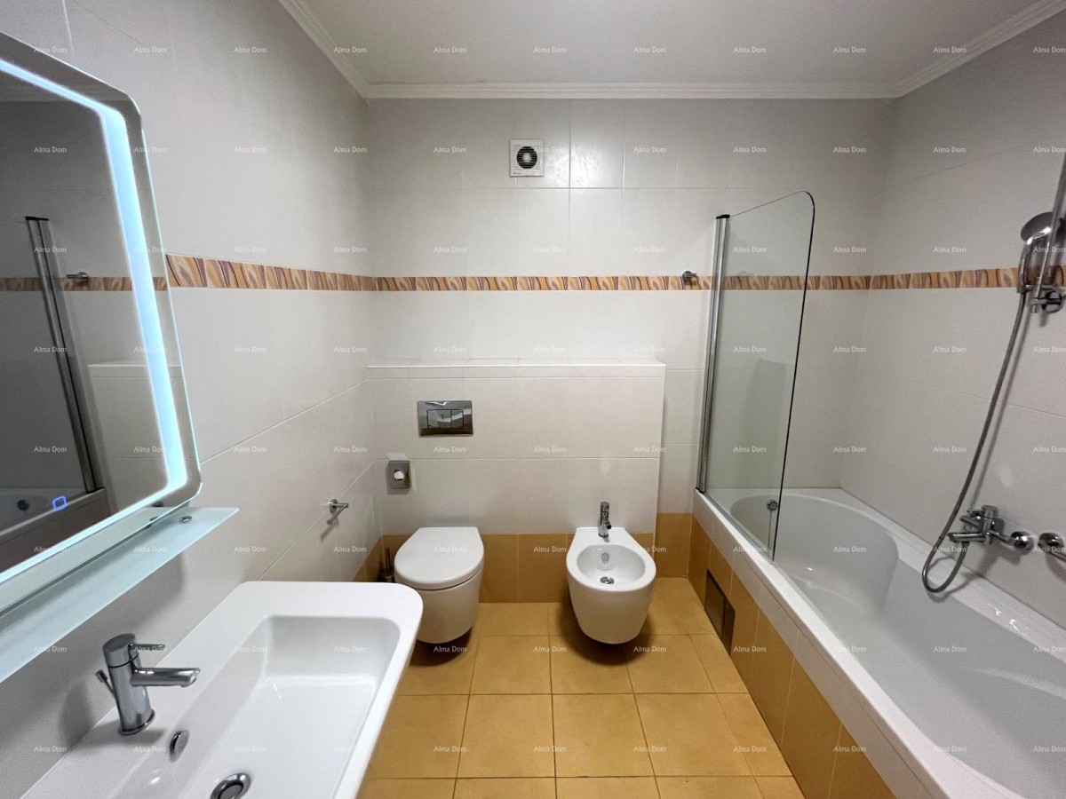 Spazioso appartamento in complesso con piscina, garage e vista mare – a soli 70 m dal mare, Umago! 7