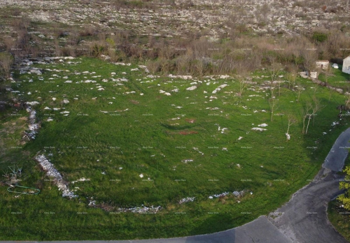 JESENOVIK, Building land at the foot of Učka Nature Park – several plots with a view of nature 1