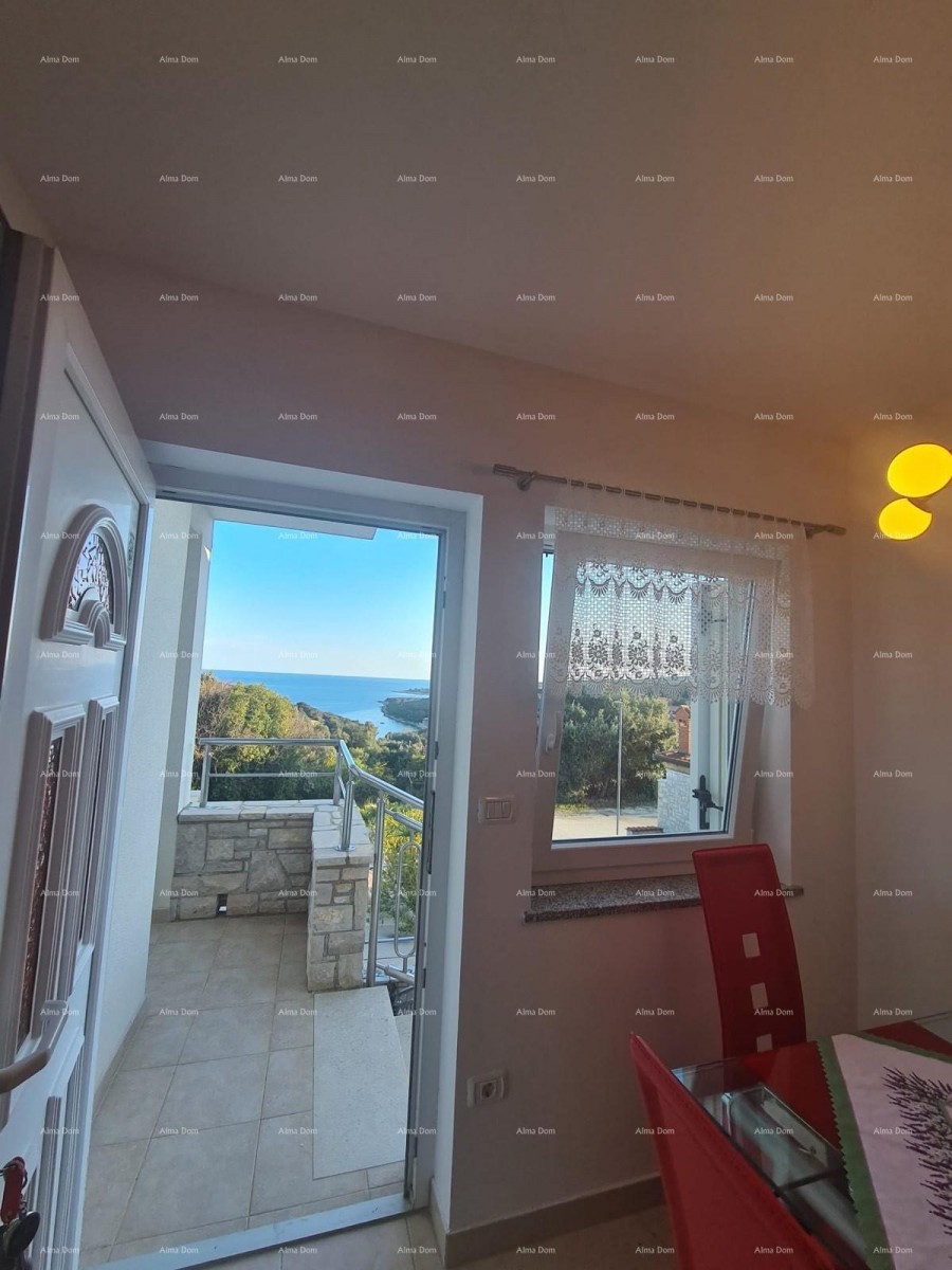 Prodaja šarmantnega stanovanja 60 m², Duga Uvala, pogled na morje 4