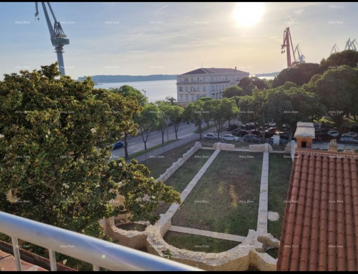 PULA STARA JEZGRA GRADA. KUĆA NA 5 MANJIH ETAŽA. 1