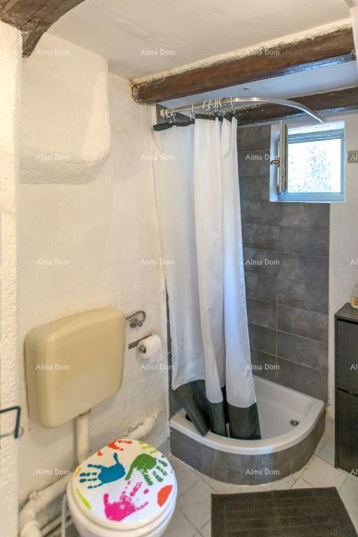 Prodaje se kuća, u centru Motovun 11