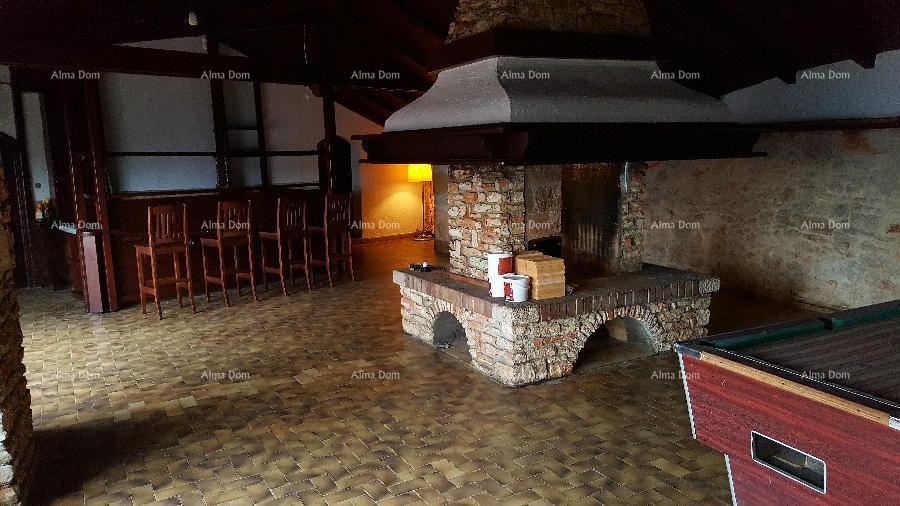 Kuća s restoranom u blizini Ližnjana - Odlična investicija! 24