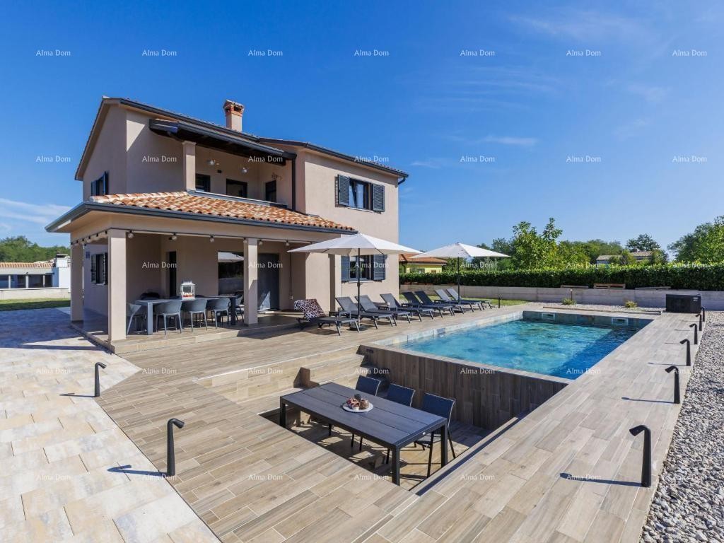 For sale: Luxury villa with a pool in a green oasis near Labin. 2