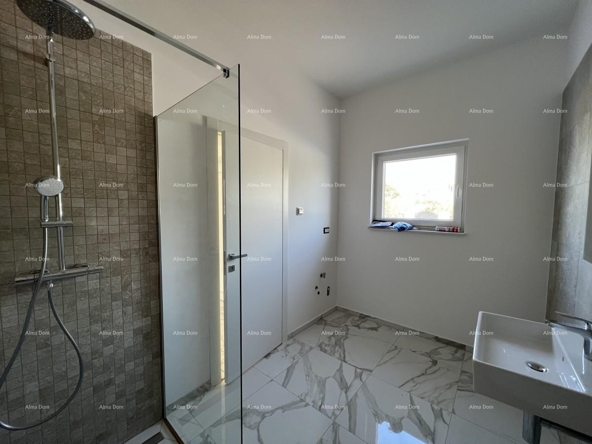 New  house with pool, modernly decorated. 7 km to the center of Porec. 10