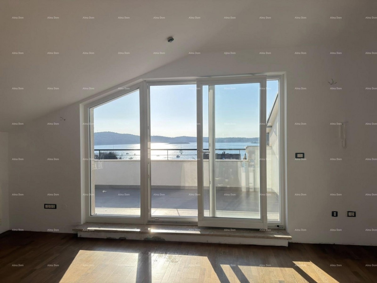 MEDULIN – penthouse z odprtim pogledom na morje, 150 m od obale 1