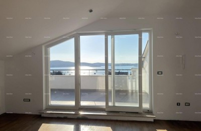 MEDULIN – penthouse z odprtim pogledom na morje, 150 m od obale