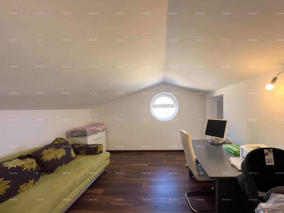 We are selling an apartment with a sea view! 33