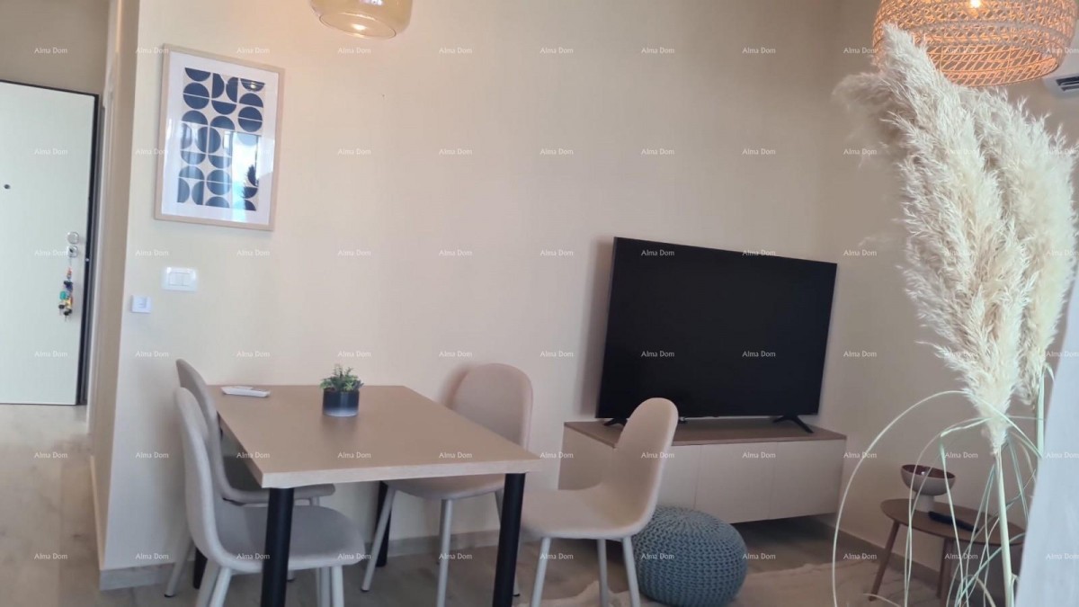 Moderen apartma v bloku E, s parkirnim mestom in shrambo v bližini Umaga! 15