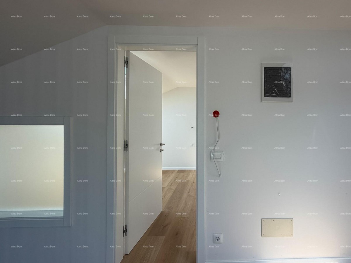 Two-Bedroom Apartment in the Center of Poreč 12