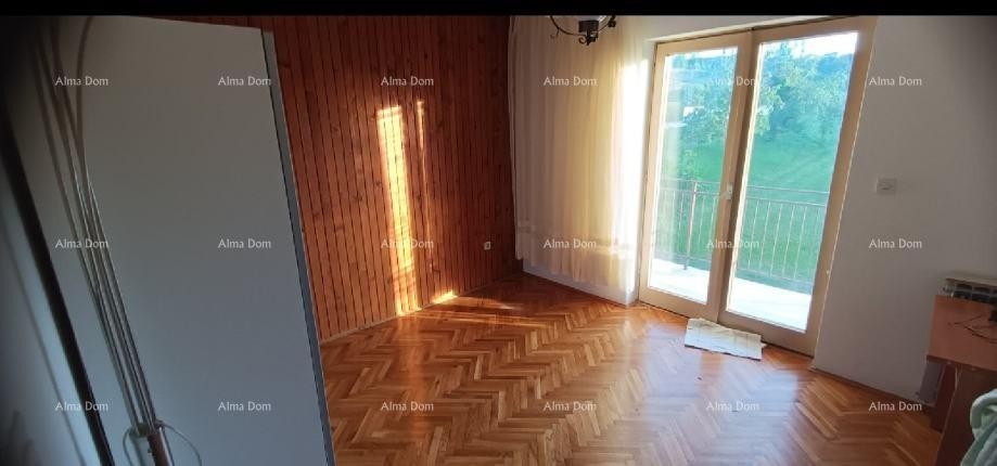 Пазин, семейное поместье с двумя жилыми единицами и большим двором 5