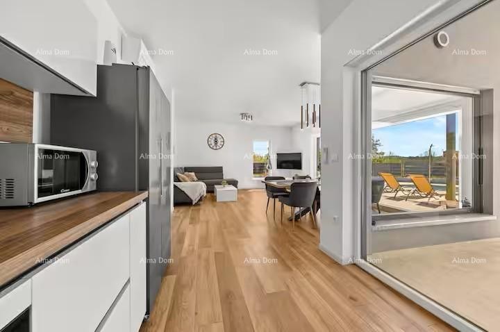 Pomer. New Detached Single-Story House with Pool. 15