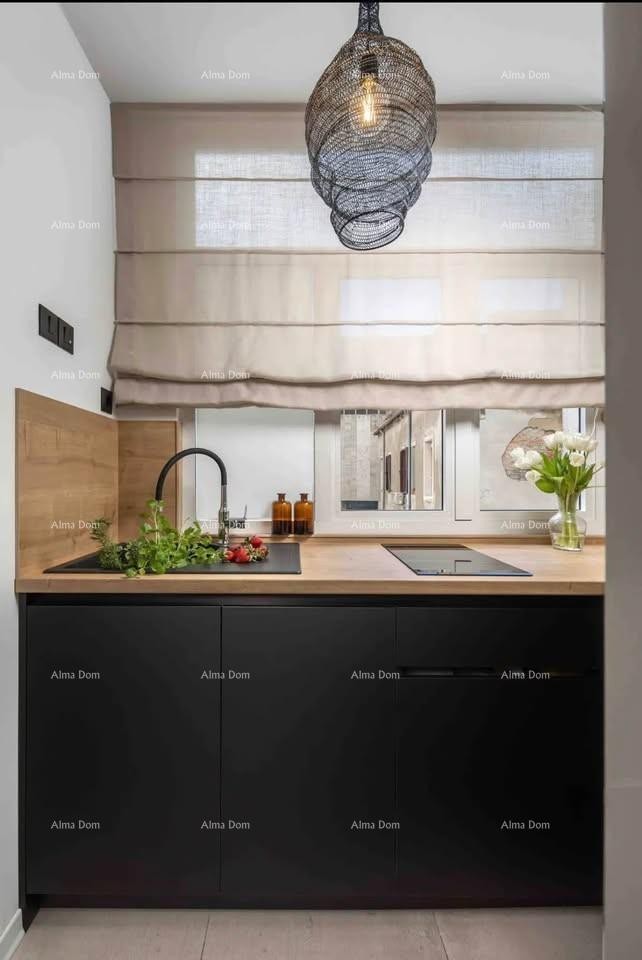 Prodaje se dizajnerski stan u centru grada! 5