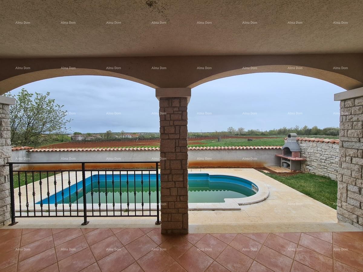 Vicino alla città di Dignano, casa vacanze con piscina 6