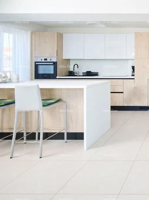 Umag – apartment near the sea in a complex with a pool 2