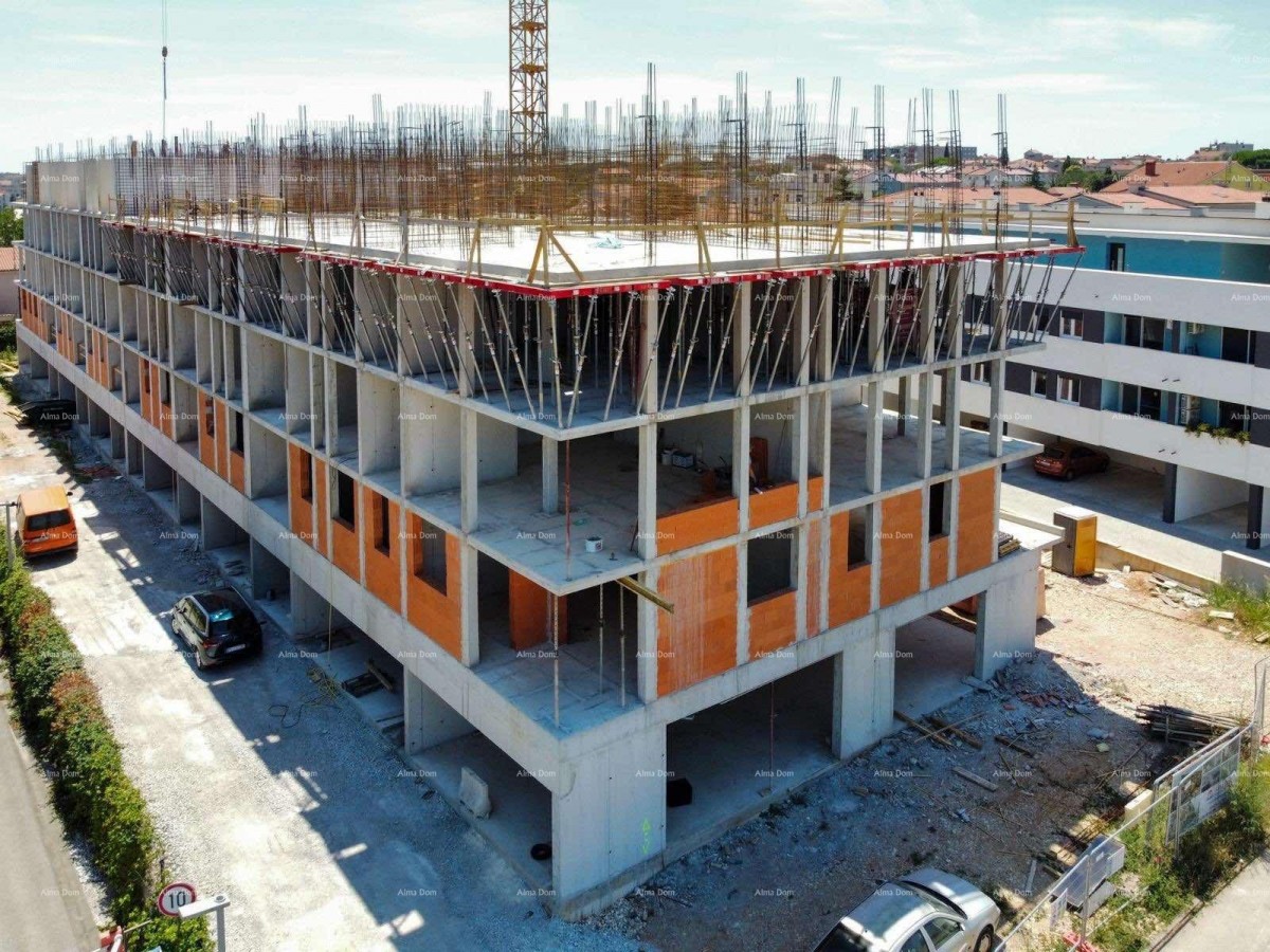 Reserved!!!! Pula! Multi-family, modern building with elevator, near the center. S25 15