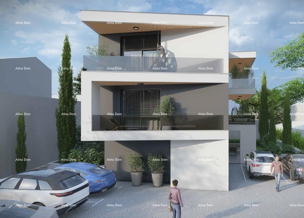 Dvosoban stan z velikim vrtom 100 metrov do obale. 5