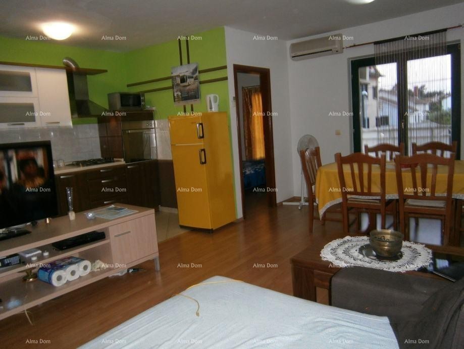 Umag, štirisobno stanovanje v novogradnji, 200 m od morja 1