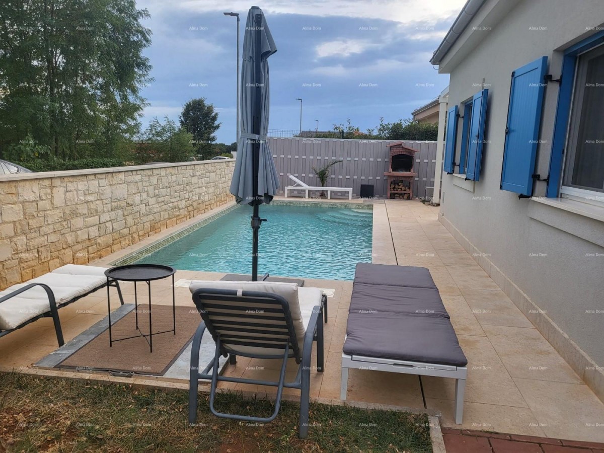 Novigrad, prizemnica s bazenom 10