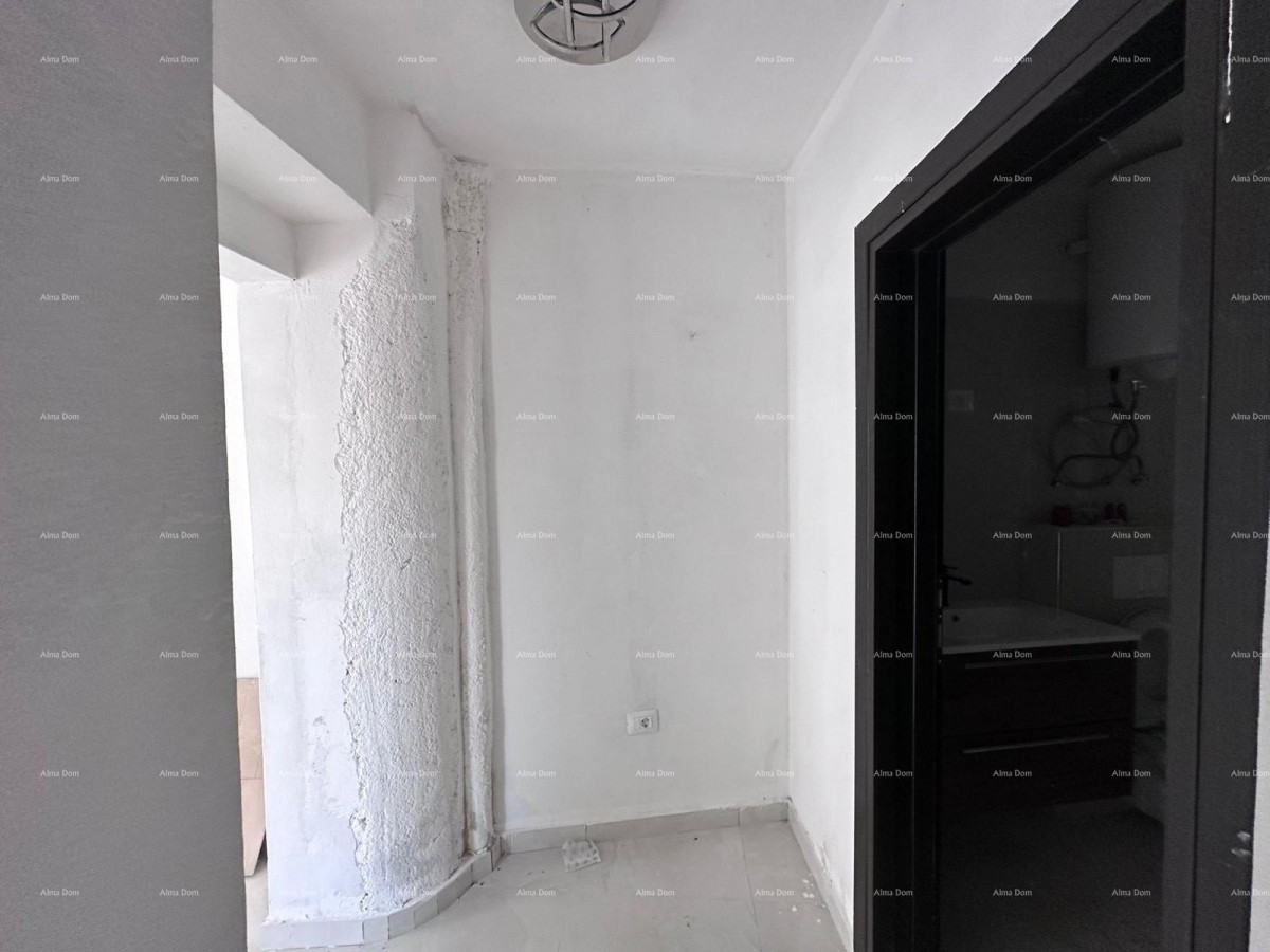 For sale: a fantastic house with three apartments in Medulin! 16