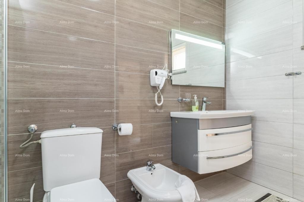 Medulin, stan sa bazenom. 11