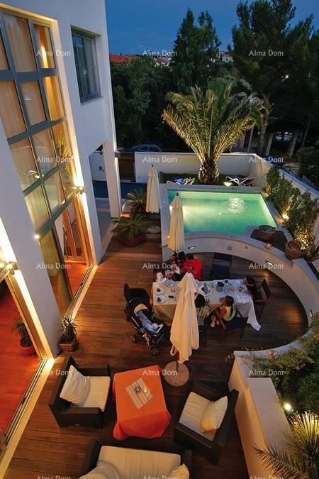 Na prodaju – Luksuzna vila 60 m od morja, Peščena uvala 4