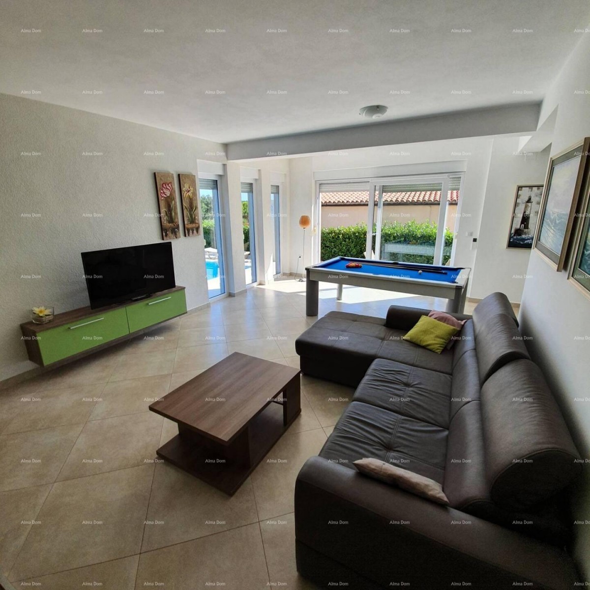 Pomer. Samostojna hiša z bazenom! 12