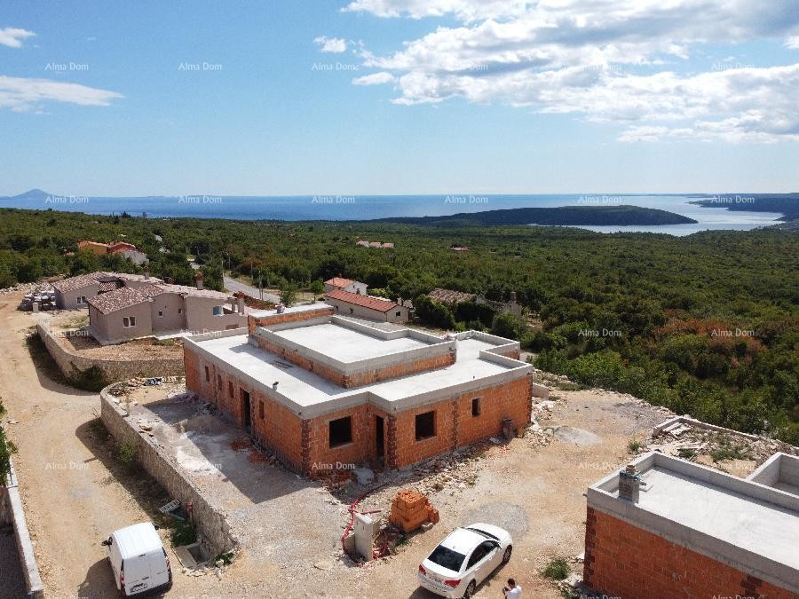 Villa under construction with sea view! 1