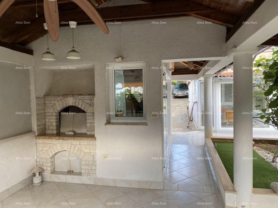 Pula – Casa con due unità abitative, a 50 m dal mare 2