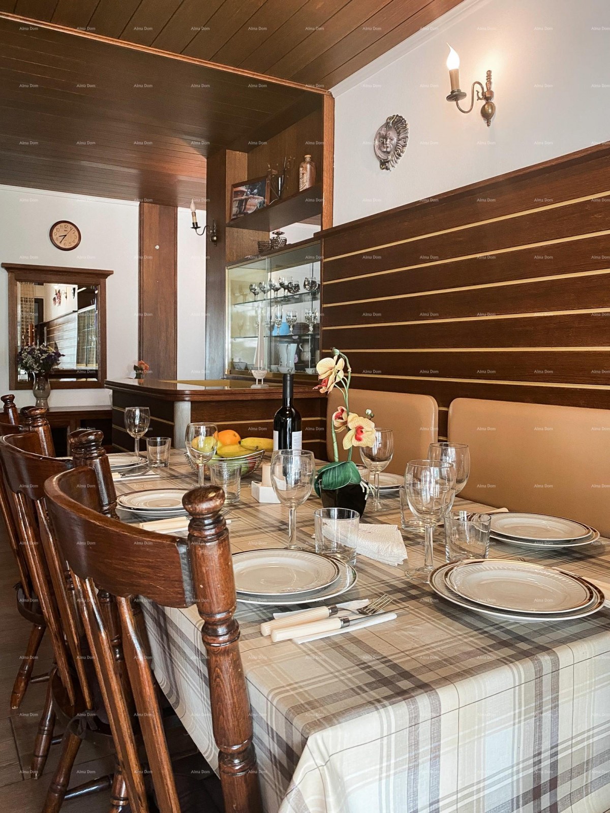 Beautiful villa with 6 apartments for sale in one of the best locations in Supetar, island of Brač! 20