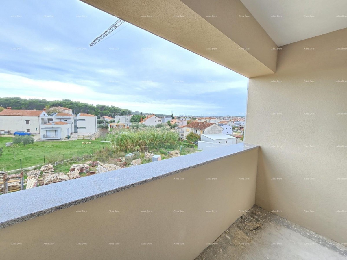 Novogradnja! Pula. Valdebek. stan sa velikom terasom od cca 50 m2. 2