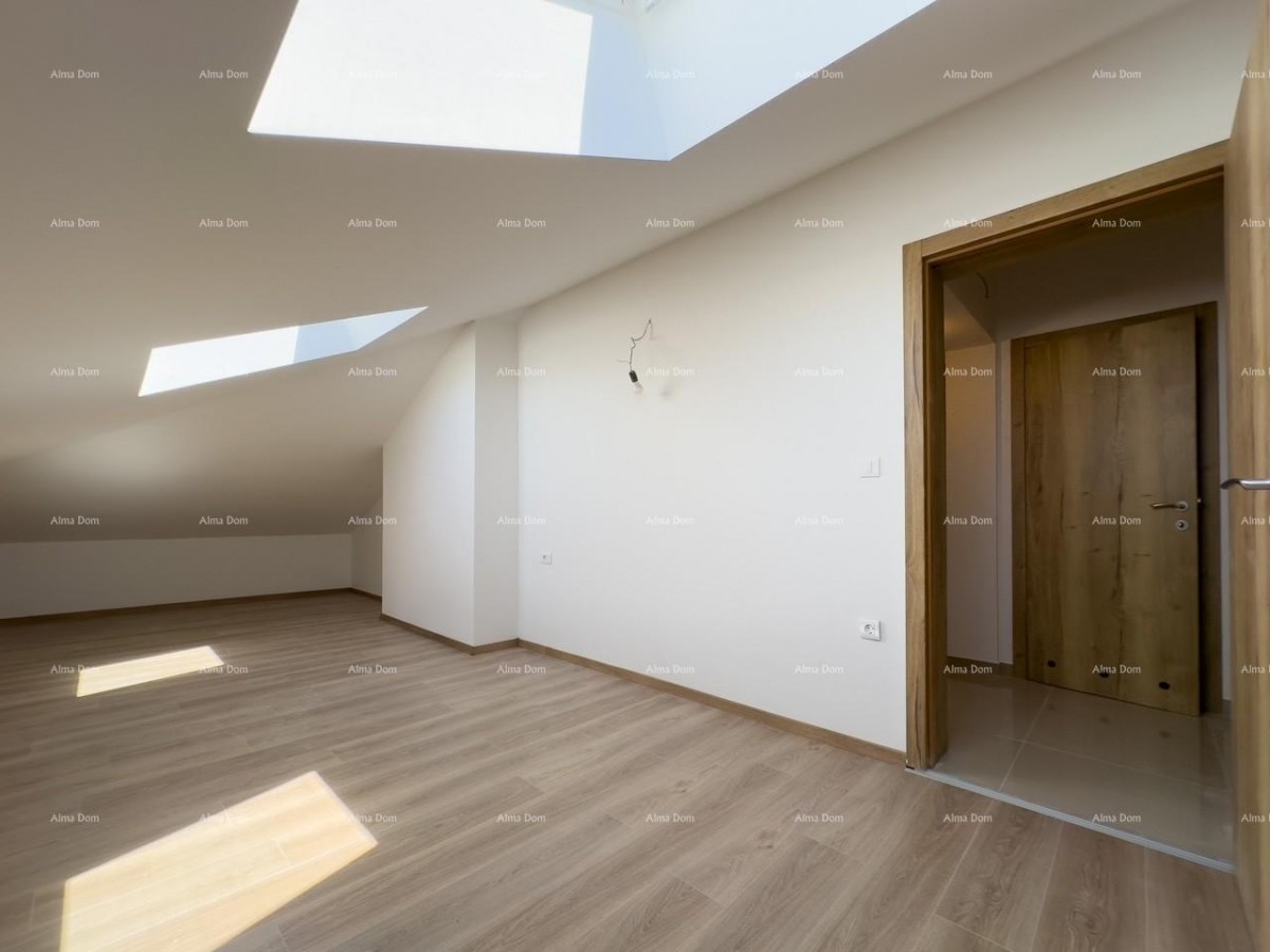 We are selling an apartment with a beautiful view of the sea! Premantura! 19