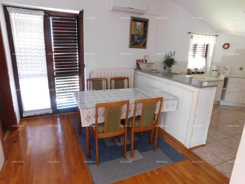 Velika hiša s 4 stanovi - Peščena uvala! 29