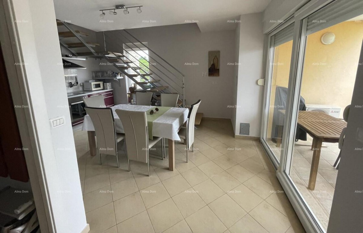 Novigrad – Spacious Two-Story Apartment with Covered Parking Space 2