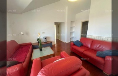 Poreč – Prostoren penthouse z veliko teraso in pogledom na morje