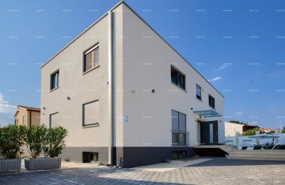 Excellent opportunity! Modern apartment house with 6 apartments, just 250 m from the sea, Medulin!