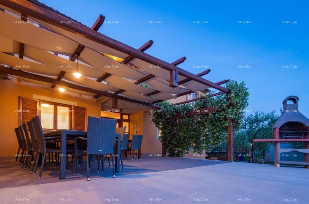 A beautiful villa with a pool in Banjole is for sale 3