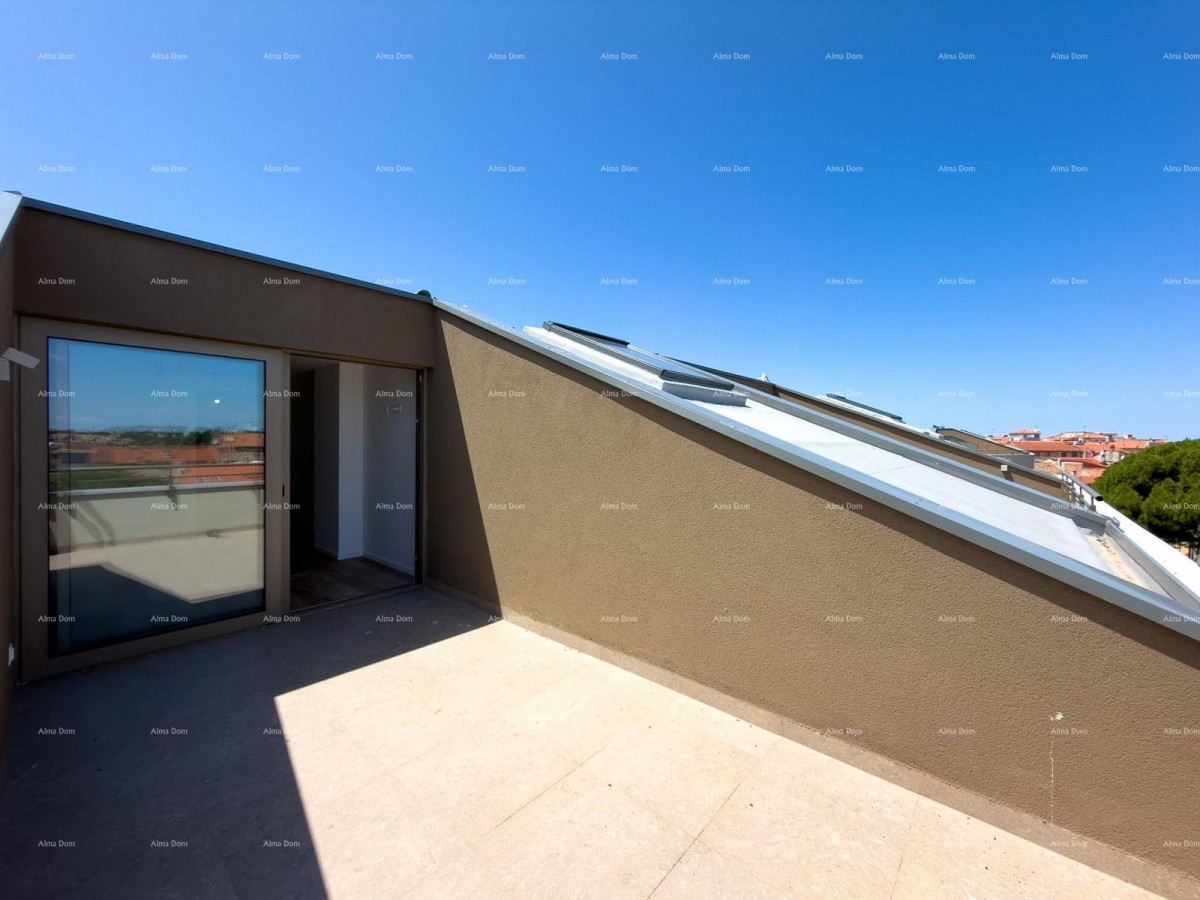 DVOETAŽNI APARTMA V CENTRU POREČA 21