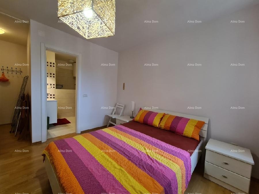 Лижнян продается один большой и один маленький дом. 12