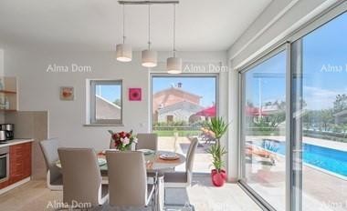 Beautiful villa for sale, Marčana 9